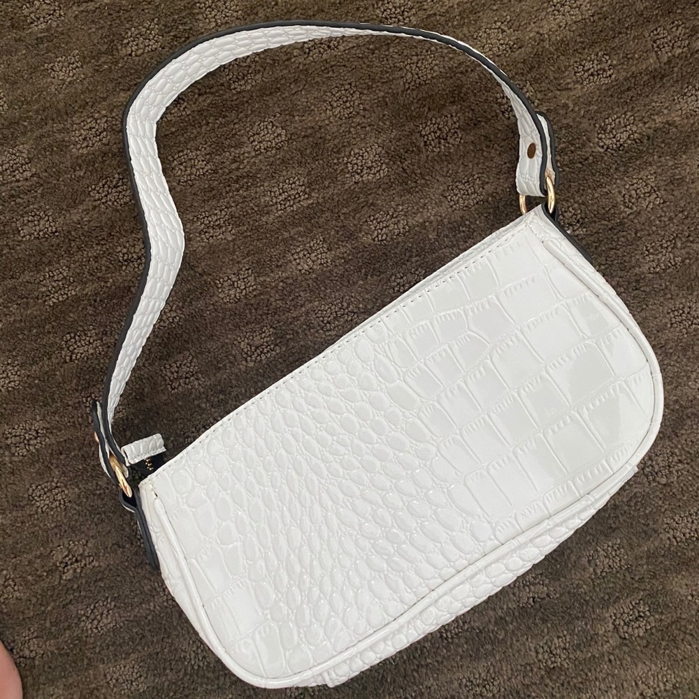 cute crocodile shoulder bag !